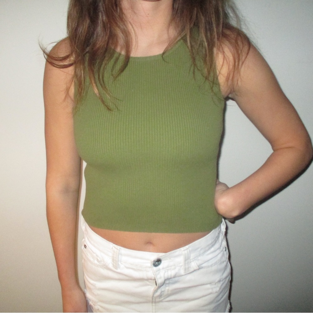 Green ribbed slightly cropped tank #durable #springbreak